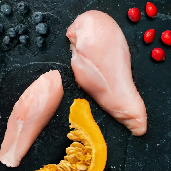 Complementary food for dogs, freeze-dried chicken wafers (mix of flavors)